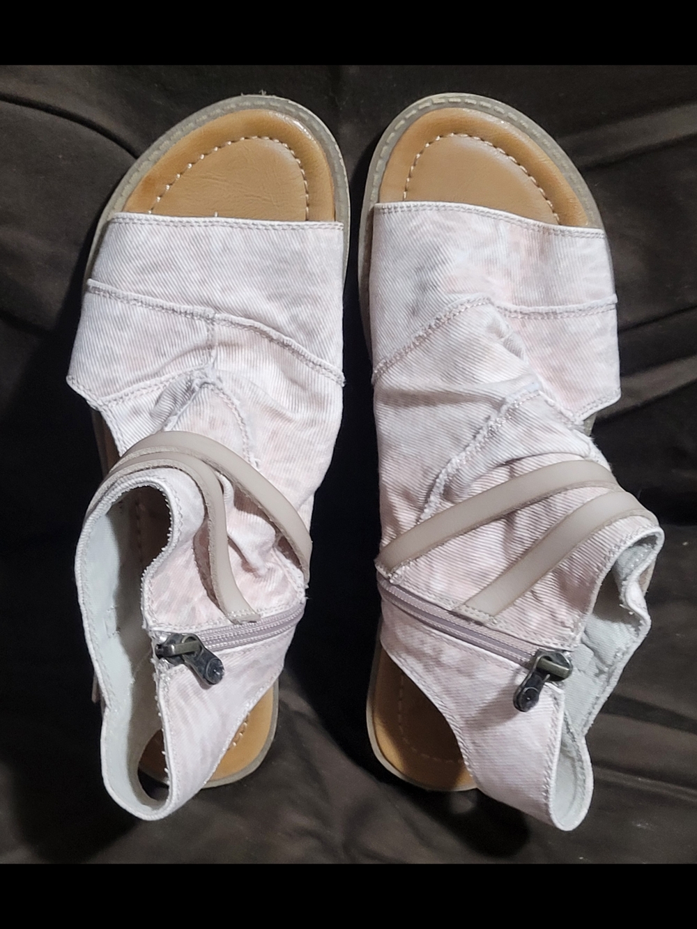 Light Pink Zip-Back Strappy Women's Sandals